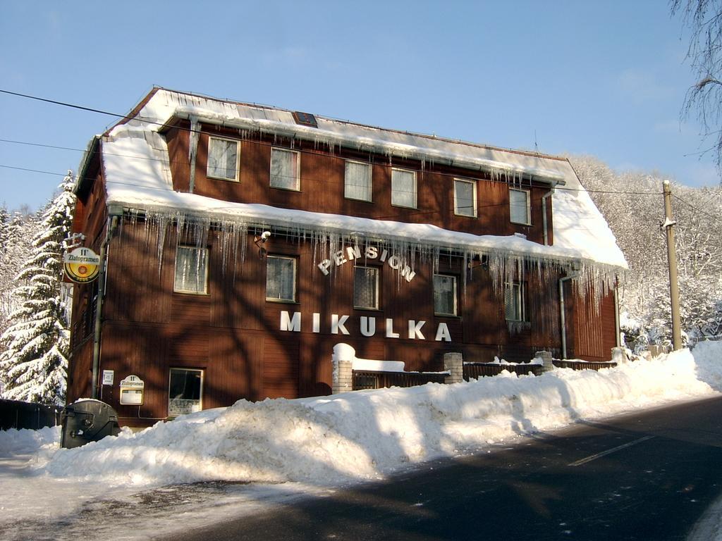 Pension Mikulka Mikulov v Krusnych Horach Exteriör bild